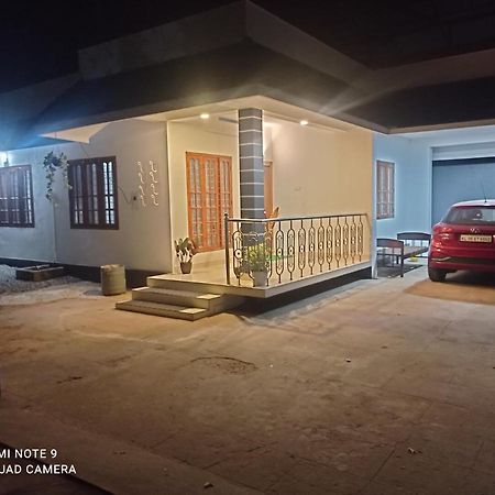 Fab House Apartment Текади Екстериор снимка